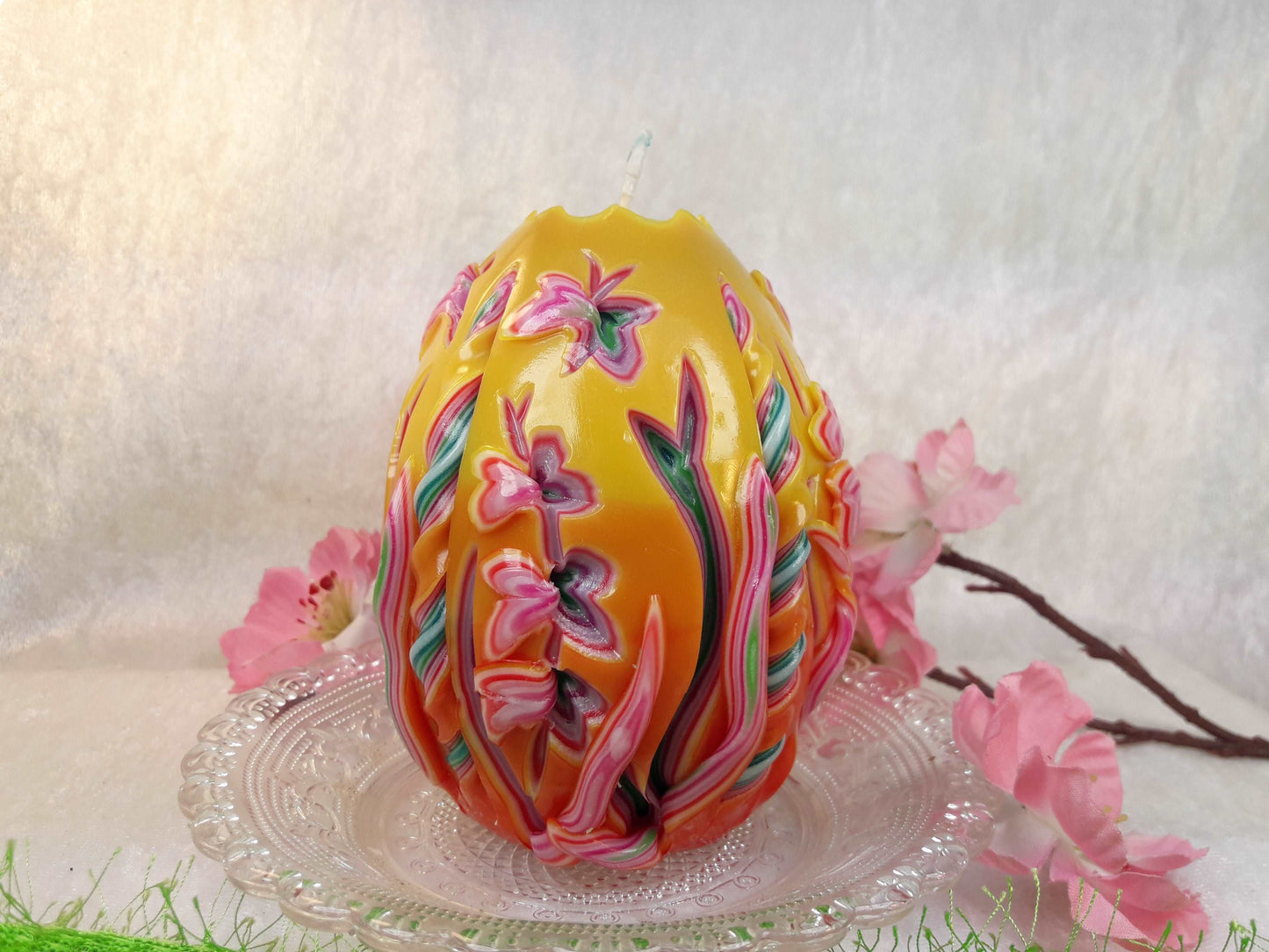 Schnitzkerze Osterei, groß, gelb-orange - Berliner Spezialitäten